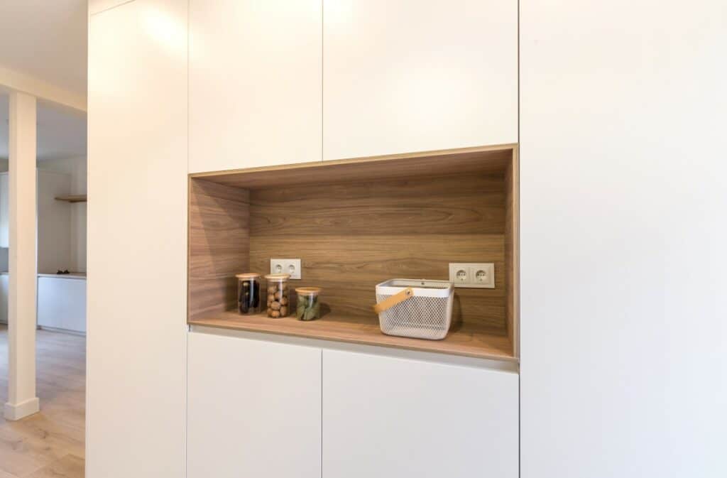 ¿Por qué no incluir un mueble desayunador en tu cocina ?

Los desayunadores son muebles clave para el diseño de nuestras cocinas, ya que cumplen una función importante en la organización de este espacio.