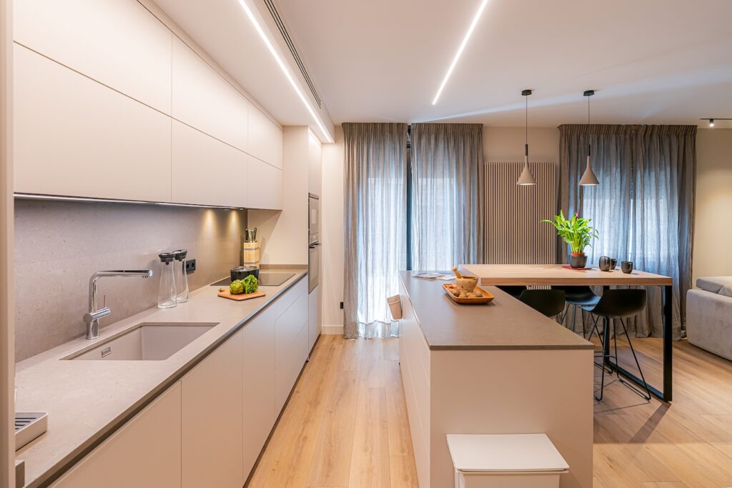 Tendencias en cocinas 2025 en Aravaca: diseño, funcionalidad y estilo en equilibrio
