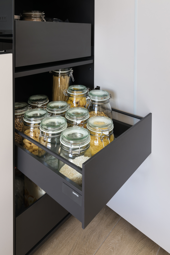 Cajones almacenadores Santos