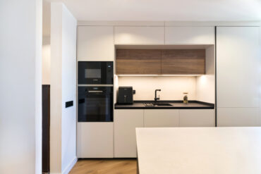 ¿Qué electrodomésticos son realmente imprescindibles en una cocina moderna?